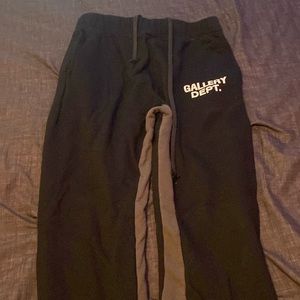 Gallery dept sweats black and gray